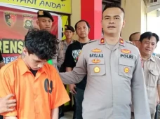 Cemburu Buta, Pemuda...