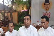 Relawan Sang Menang...