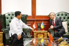 Terima Dubes Ukraina,...
