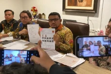 Mengaku Diperas, Bule...