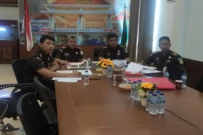 Kejari Bima Hentikan...