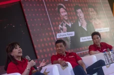 HSBC Beri Tiket Gratis...