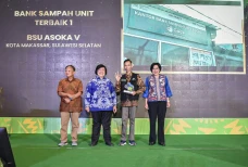 Keren, Bank Sampah Binaan...