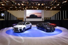 Penjualan Mobil Premium...