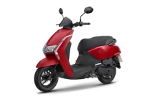 Yamaha Luncurkan Skuter...