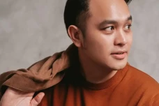 Gilang Dirga Dikabarkan...