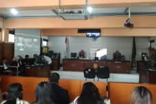 Penampakan Sidang Perdana...