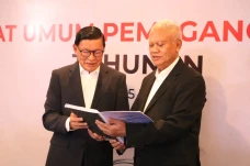 Raih Pendapatan Rp14,8...