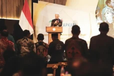 Ganjar Tekankan Pentingnya...