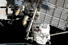 Kosmonot Rusia Buang...