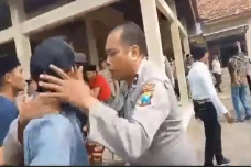 Kericuhan Warnai Tahapan...