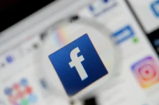 Facebook Tambahkan Tools...