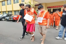 Kabur saat Ditangkap,...