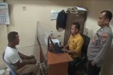 Memalukan! Cemburu usai...