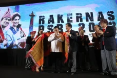 Prabowo Hadiri Rakernas...