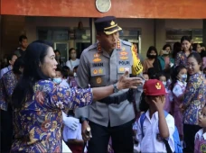 Hari Pertama Sekolah,...