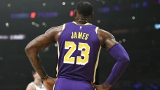 LeBron James Gunakan...