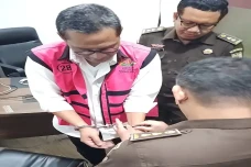 Crazy Rich Brebes Tersangka...