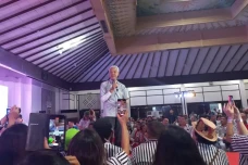 Ganjar Pranowo dan Relawan...