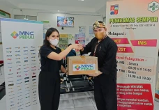 MNC Peduli Serahkan...