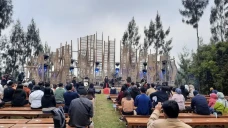 Deredia Buka Jazz Gunung...