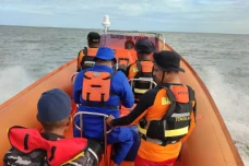 Speed Boat Berpenumpang...