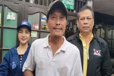 Rumah Dibedah Baja Perindo...