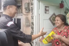 Aksi Baja Perindo Bagikan...