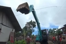 Tragis! Puluhan Keluarga...