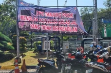 Ratusan Buruh Bakal...