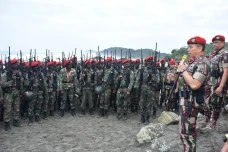 Tutup Pendidikan Komando,...