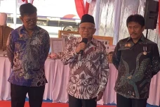 Karyawan KAI Ditangkap...