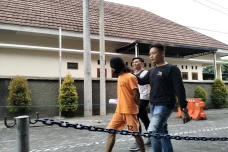 Mutilasi Wanita Muda...
