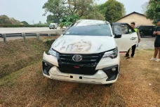 Fortuner Terbalik di...