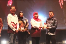 Dorong Transformasi...