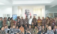 Resmikan Kantor Cabang...