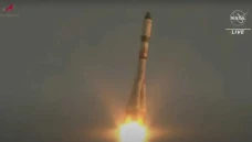 Rusia Luncurkan Robot...