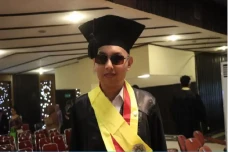 Sosok Farrel, Penyandang...