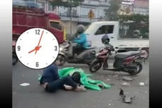 Jatuh Hindari Lubang...