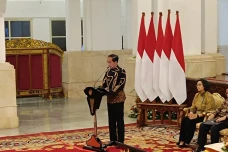 Jokowi Akan Salurkan...
