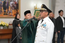 Iwan Setiawan Resmi...