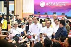 7 Organisasi Internasional...