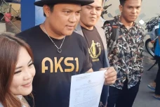 Personel Band Kotak...