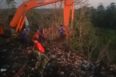Kebakaran TPA Tondong,...