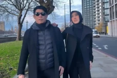 Istri Parto Patrio Alami...