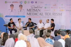Bupati Zahir: Bobby...