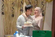 Fairuz A Rafiq Menangis...