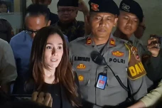 Wulan Guritno Akui Senang...