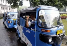 Profil Bajaj, Produsen...