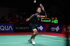 Anthony Ginting Kalah,...